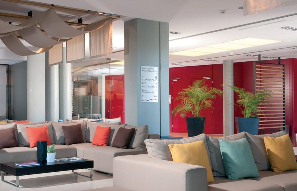 Sea Art Hotel Vado Ligure Exterior photo