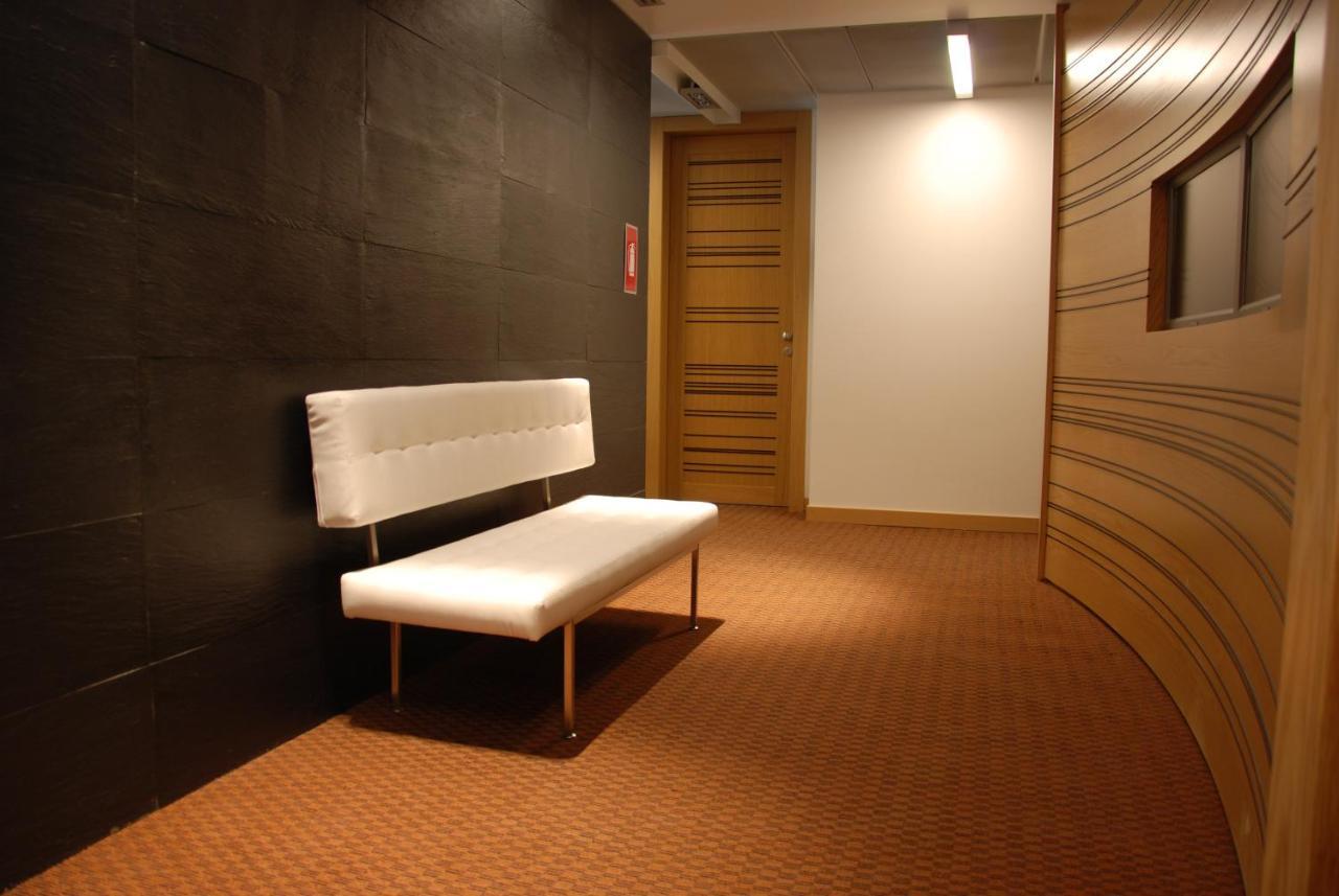 Sea Art Hotel Vado Ligure Exterior photo