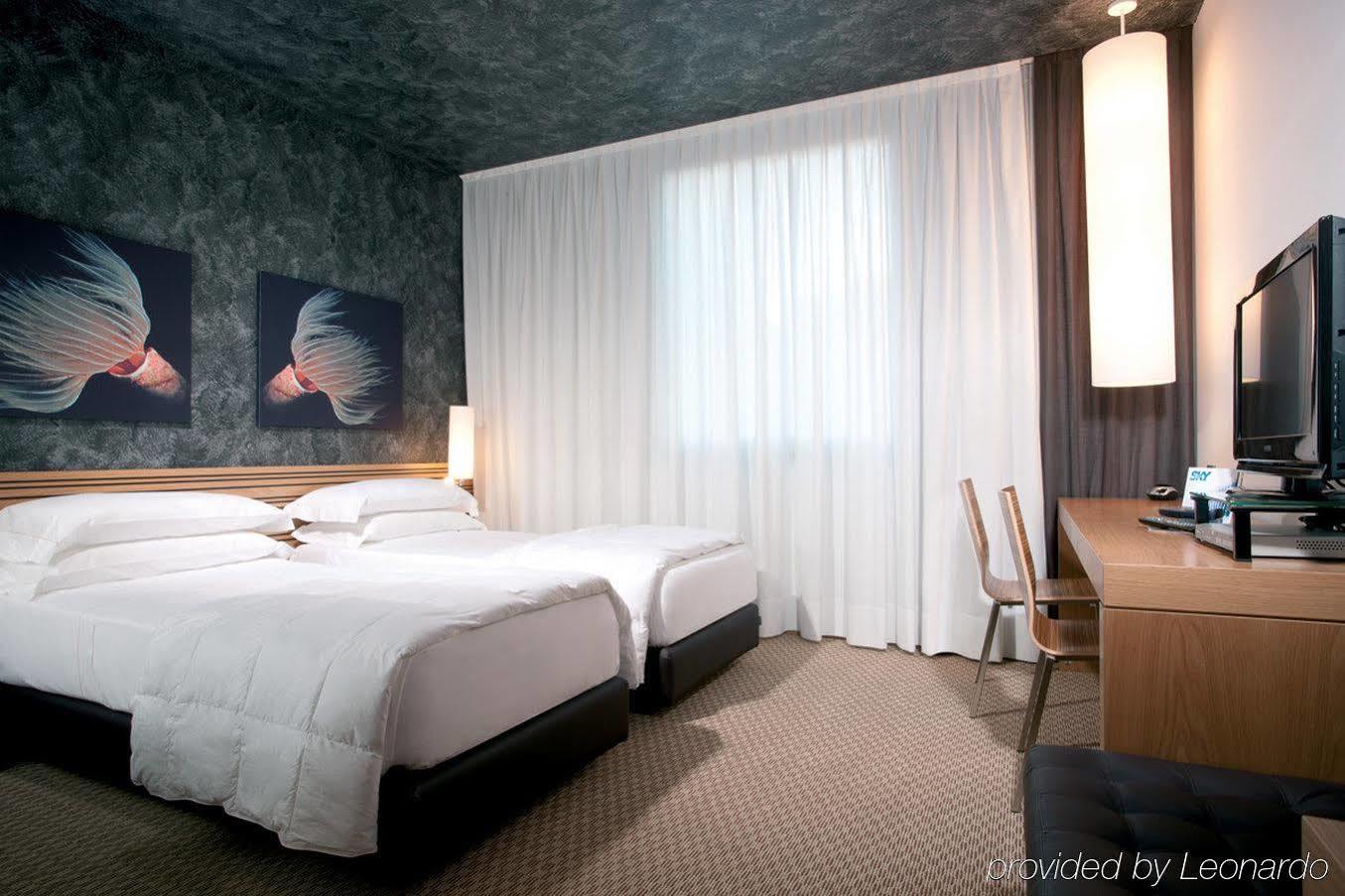 Sea Art Hotel Vado Ligure Exterior photo